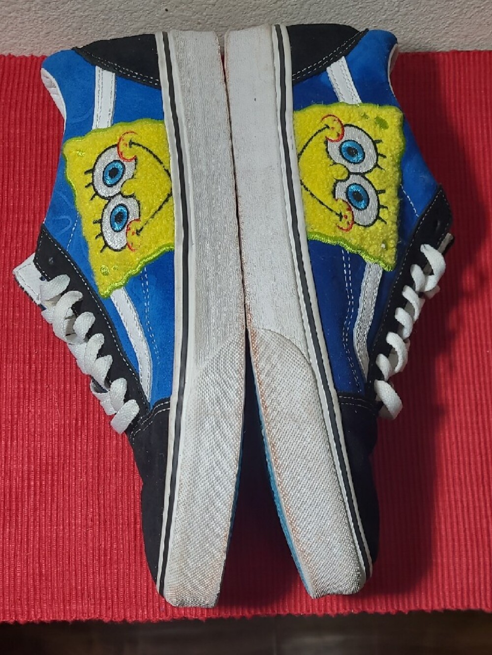 Vans Black and Blue Mens Sneakers with Yellow Character Spongebob Patch - Picture 7 of 16